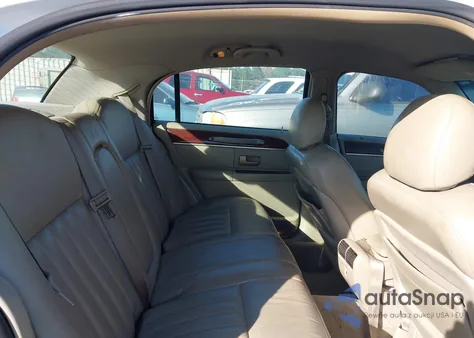 2004 Lincoln Town Car Signature из США, поврежденный, VIN 1LNHM81W14Y612400